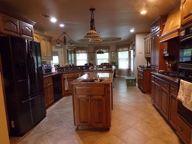 Additional photo 3 of property located at 1710 Winter Park Cir