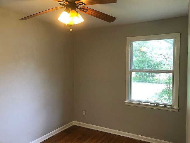 Additional photo 2 of property located at 3400 W Lee St