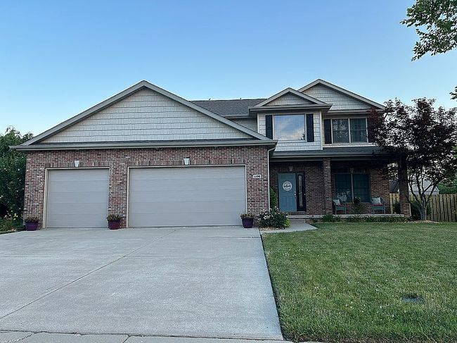 Photo of 1106 Milldale Dr, Rochester, IL