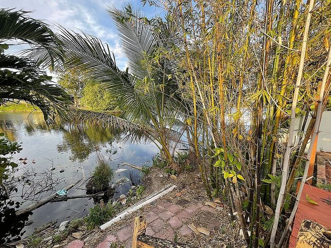 Photo of 12951 Sw 17th St, Miami, FL