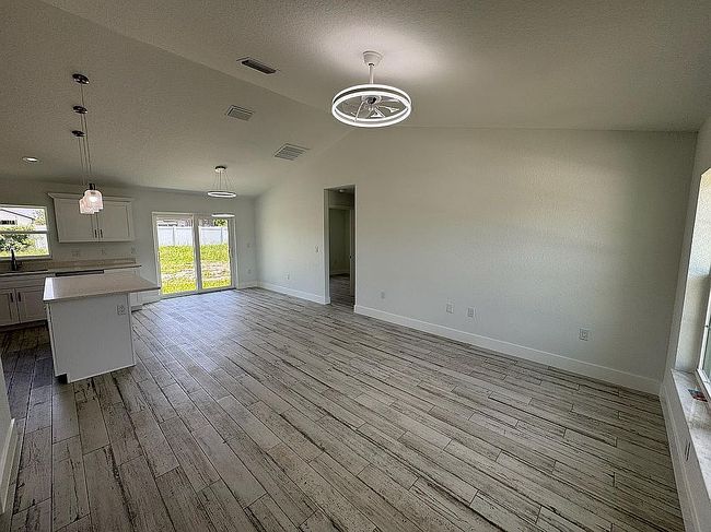 Photo of 168 Dandelion Ct, Spring Hill, FL