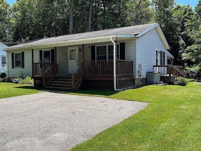 Photo of 81 Oakes St, Bennington, VT