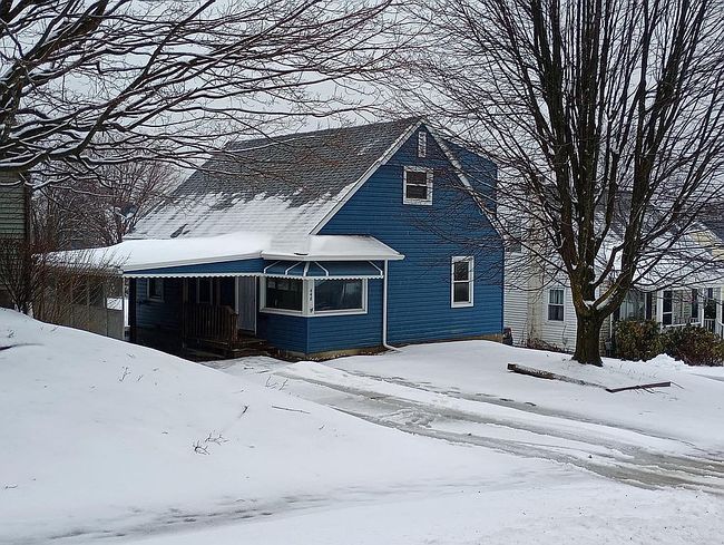 Image of 448 Maple St