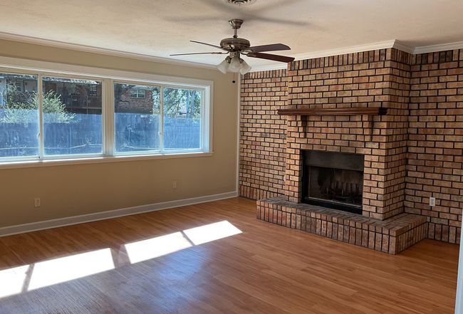 Image of 3714 Brookwood Dr