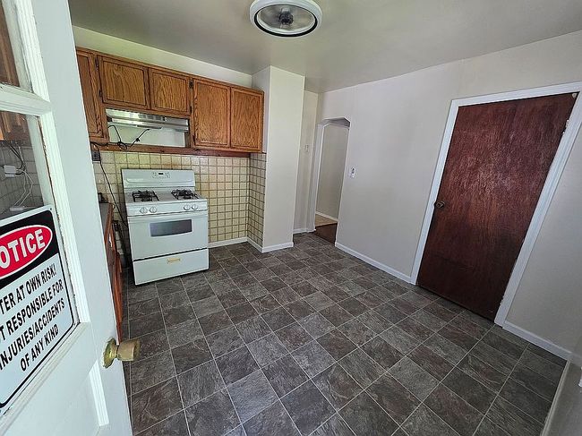 Photo of 21435 Oakley Rd, Avenue, MD