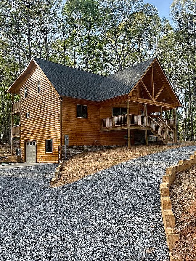 Photo of 207 Nexus Ct, Ellijay, GA