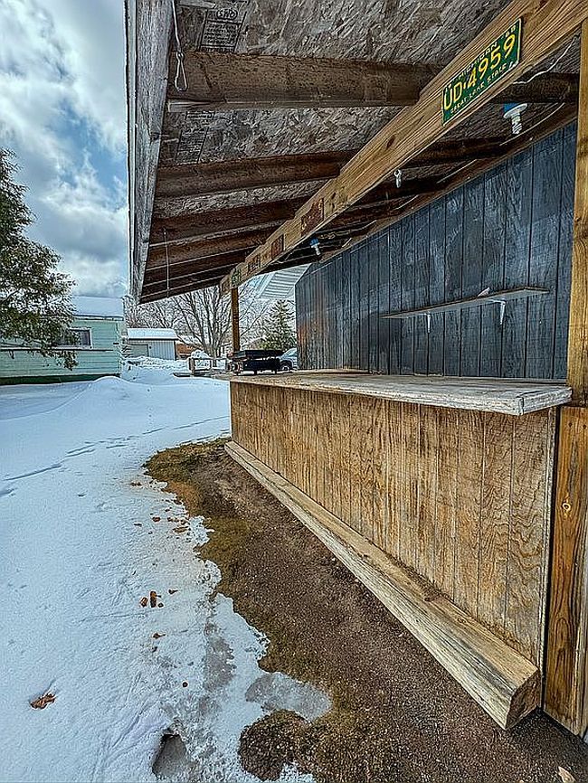 Photo of 908 Erie Ave, Crystal Falls, MI