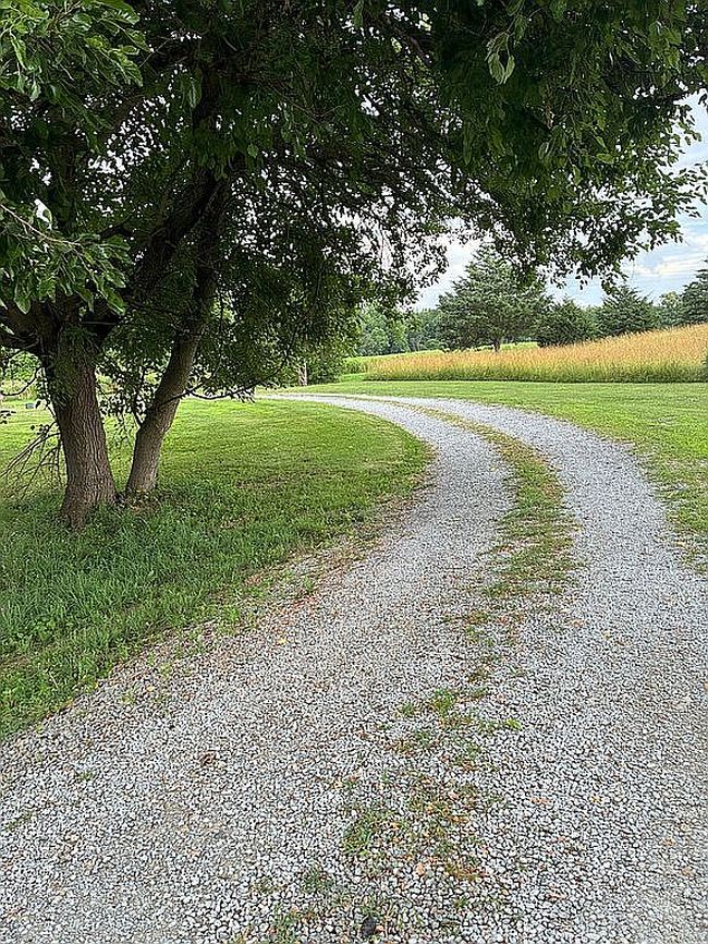 Photo of 1760 County Road 1200N, Greenup, IL