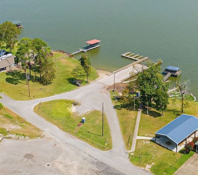 Additional photo 3 of property located at 181 Tobago Ln