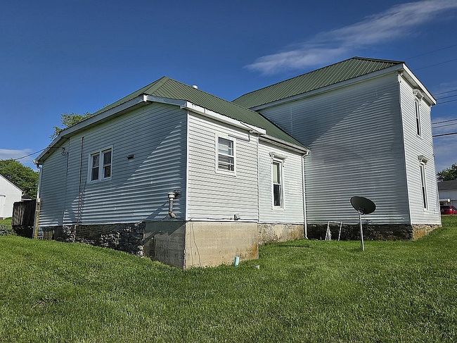 Image of 5620 Lawrenceburg Rd