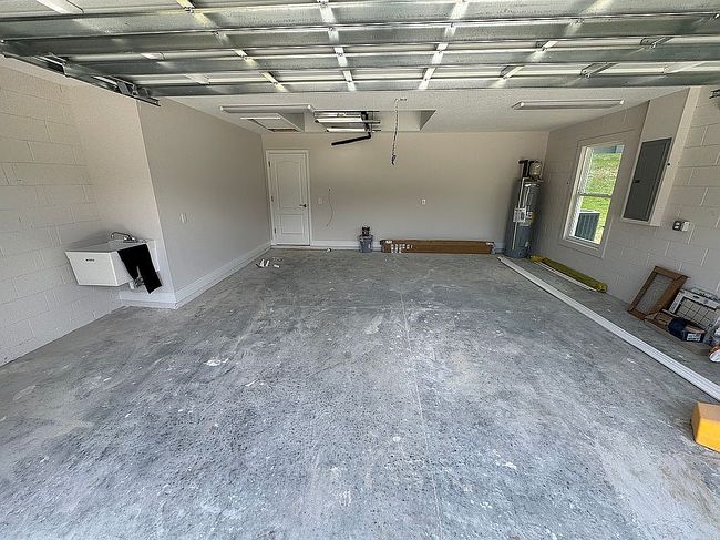 Image of 8768 N Salina Dr
