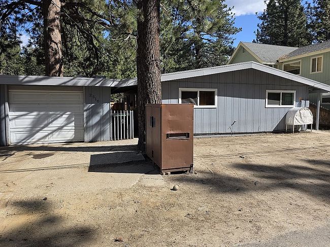 Photo of 2510 Conestoga St, South Lake Tahoe, CA