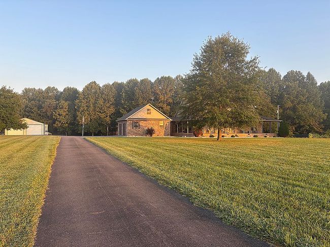 Photo of 1243 Cave Hill Rd, Lafayette, TN