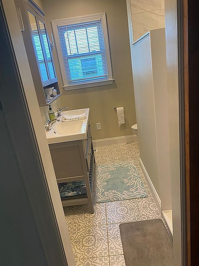 Photo of 39 N Boxwood St, Hampton, VA