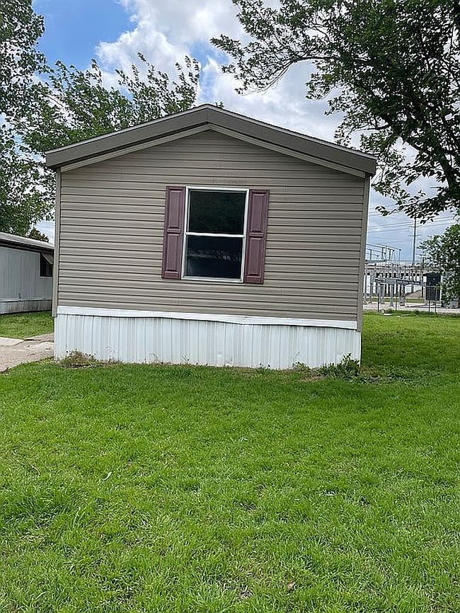 Image of 135 Park Ln