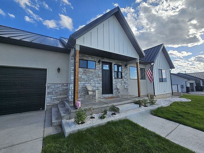 Preview of property located at 225 W 400 S