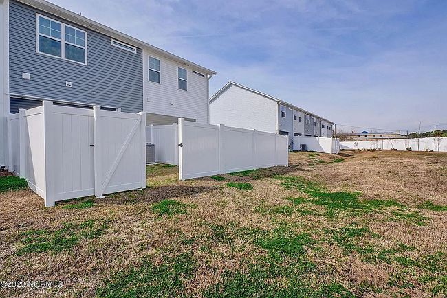 Photo of 10 Outrigger Dr, Swansboro, NC