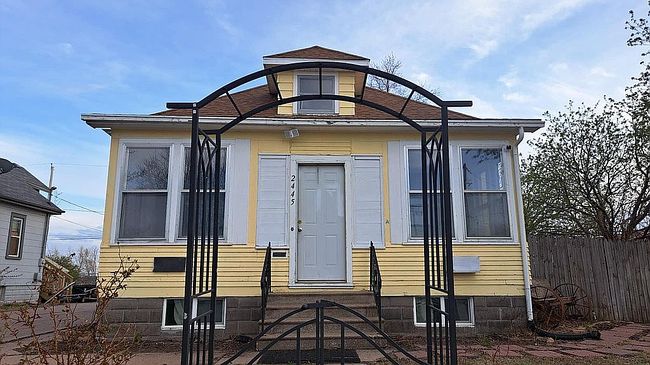 Preview of property located at 2445 8th Ave