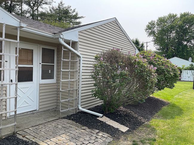Photo of 464 Cleveland Ave, Hornell, NY