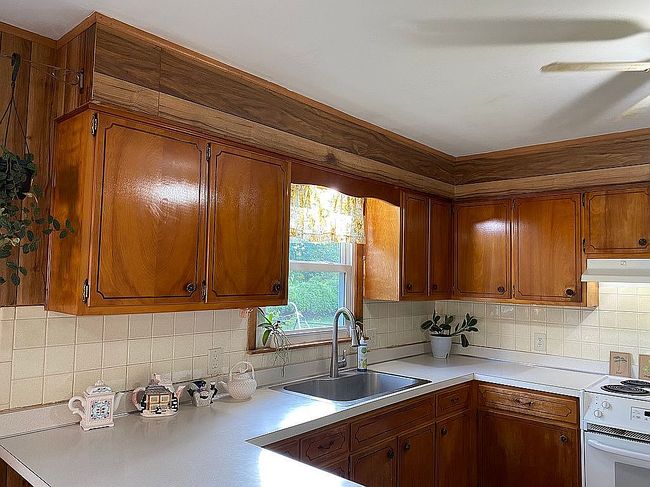 Photo of 2241 Seneca Dr, Madison, IN