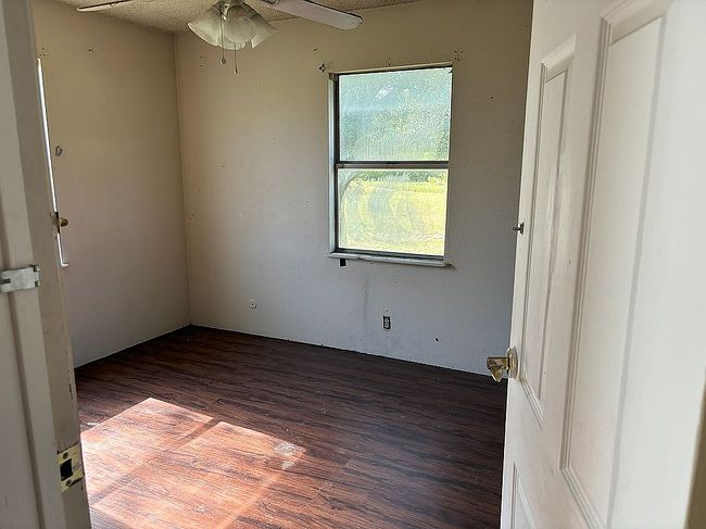 Additional photo 1 of property located at 331 Woodlawn Dr