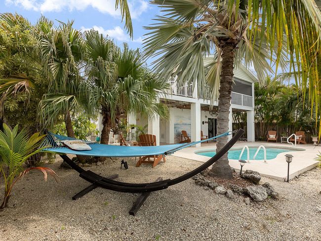 Image of 76 W Shore Dr