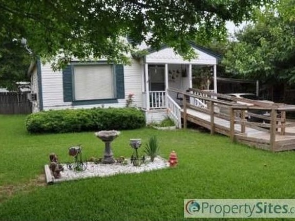 1120 Pine St, Grapevine, TX