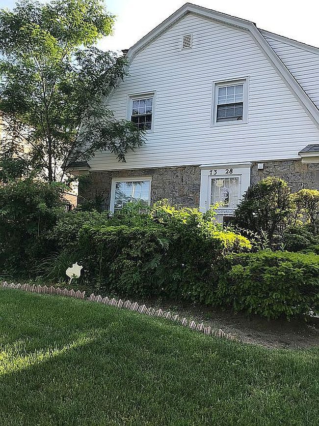 Photo of 7328 196th St, Flushing, NY