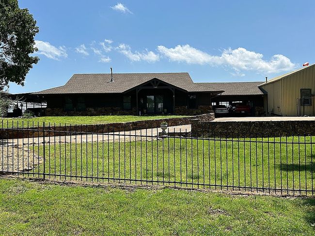 Photo of 2312 W Crosswinds Cir, Cleveland, OK