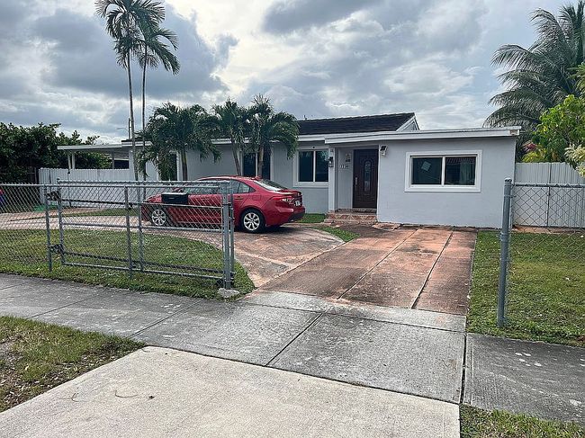 Preview of property located at 3730 Sw 99th Ave