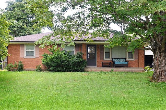 Photo of 244 Douglas Dr, Shepherdsville, KY