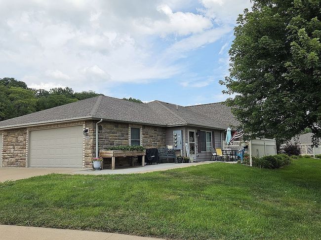 Photo of 4945 Grand View Ln, Fort Madison, IA