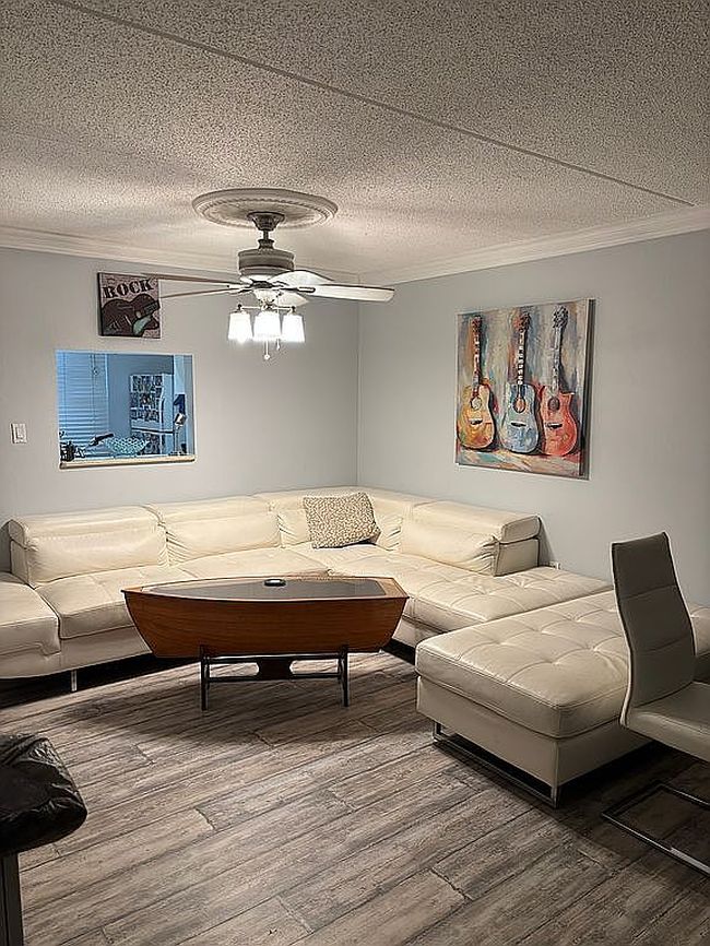 Photo of 11720 Park Blvd, Seminole, FL