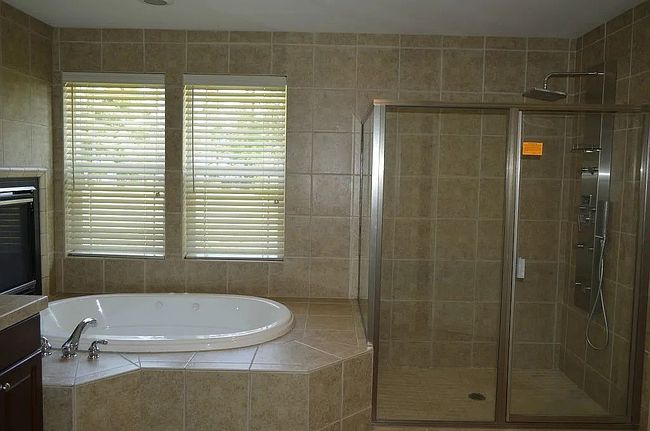 Photo of 3974 Cameron Dr Ne, Lacey, WA