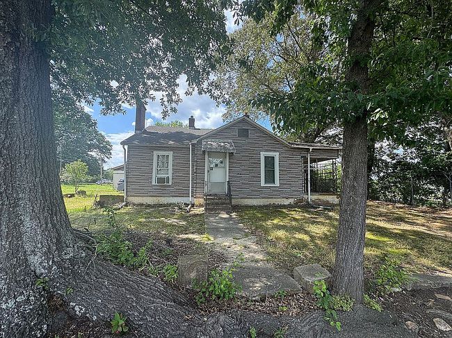 Photo of 3764 2nd Ave Sw, Hickory, NC