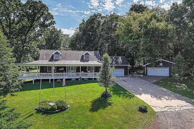 Image of 801 Hickory Ln