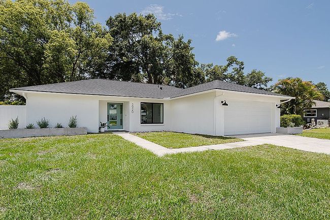 Image of 3920 Basswood Dr