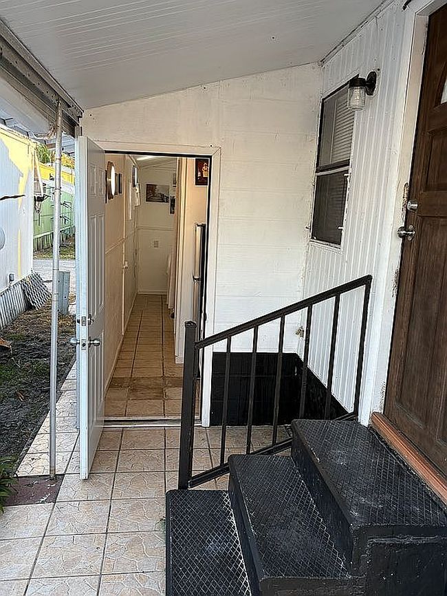 Image of 37 Bay Ave