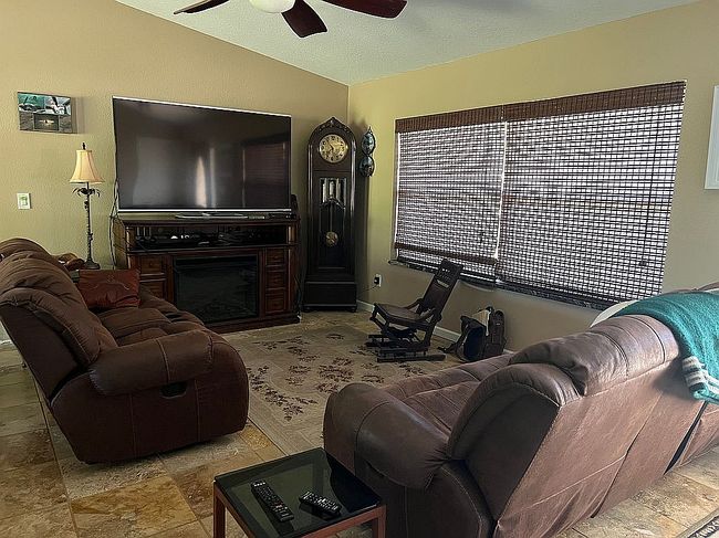 Image of 7 Rydell Ln