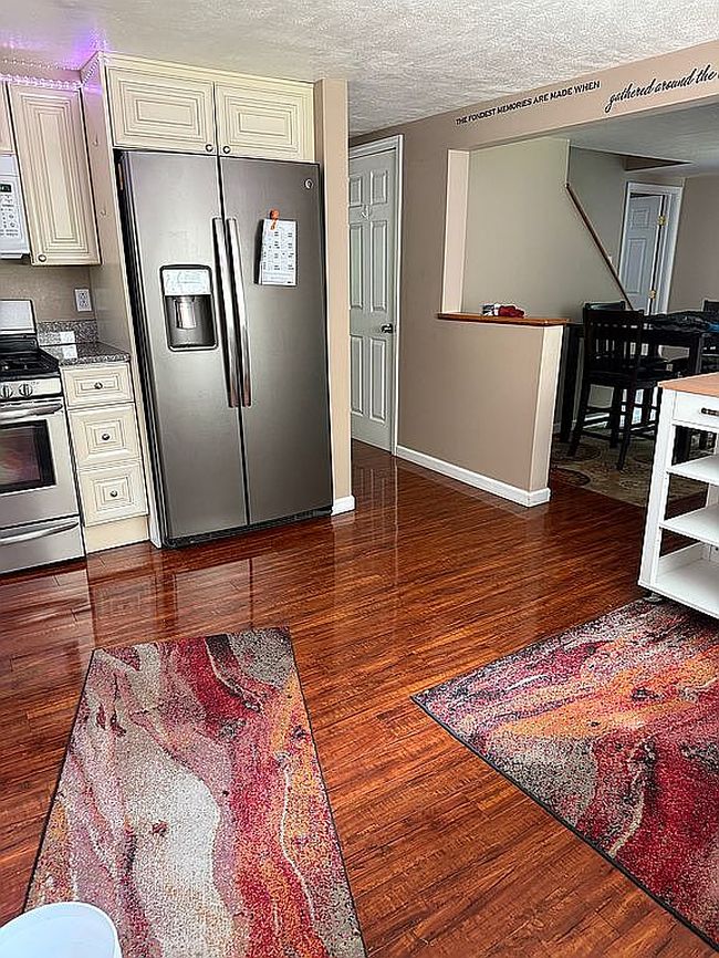 Photo of 114 Mcvey St, Sturgeon, PA