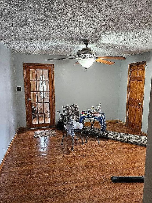 Image of 319 Main St