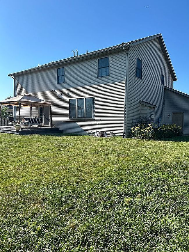 Photo of 1106 Milldale Dr, Rochester, IL