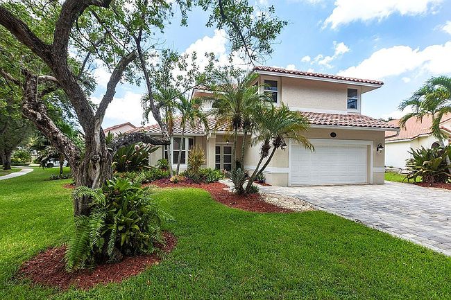 Photo of 10821 London St, Cooper City, FL