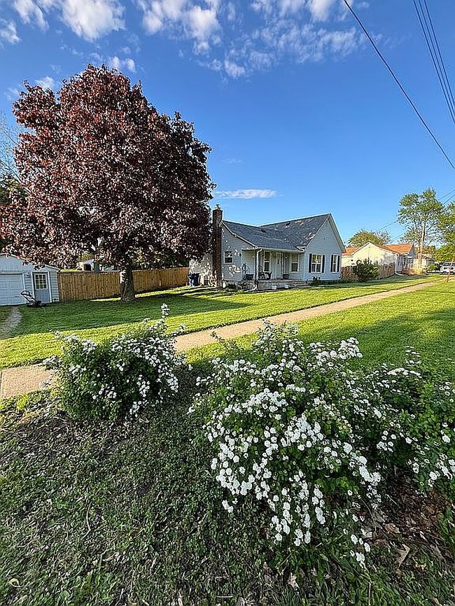 Preview of property located at 404 W Main St