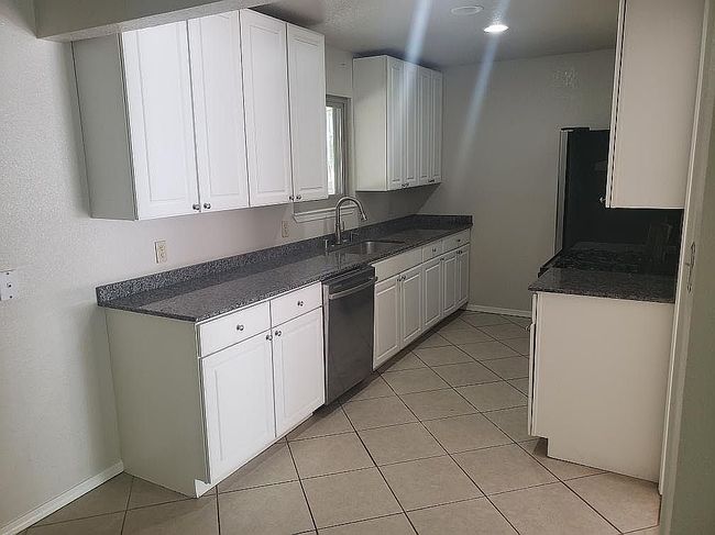 Image of 4100 Applewood Dr