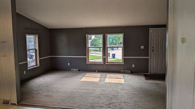 Additional photo 3 of property located at 35 Pheasant Gln