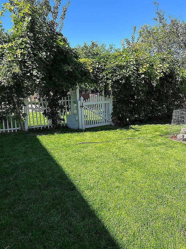 Image of 2202 Ivan Ave