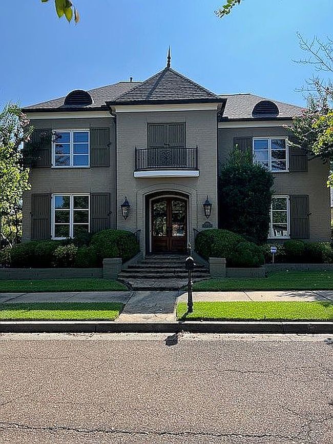Photo of 1924 Laurel Ln