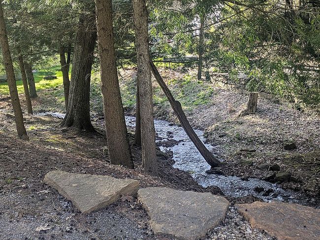 Image of 1021 Henrys Bend Rd