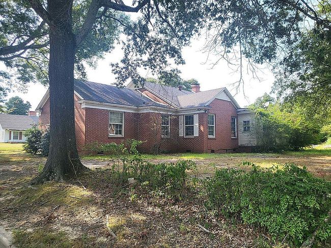 Additional photo 2 of property located at 1707 S Oak St